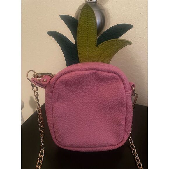 Cowgirl Trendy Pink Pineapple Crossbody Bag Gold Chain Strap - Picture 2 of 6